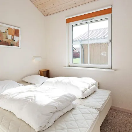 Holiday home Holiday Lxii